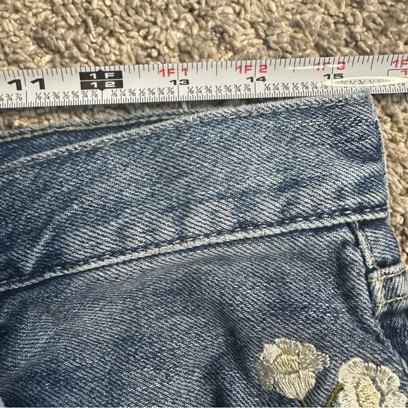 7 For All Mankind Floral Embroidered Denim Jeans - Picture 11 of 15